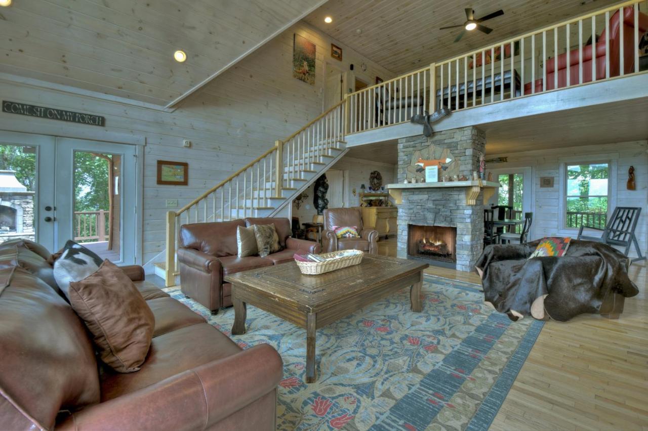 Champagne Chalet - Cuddleup Villa Morganton ภายนอก รูปภาพ